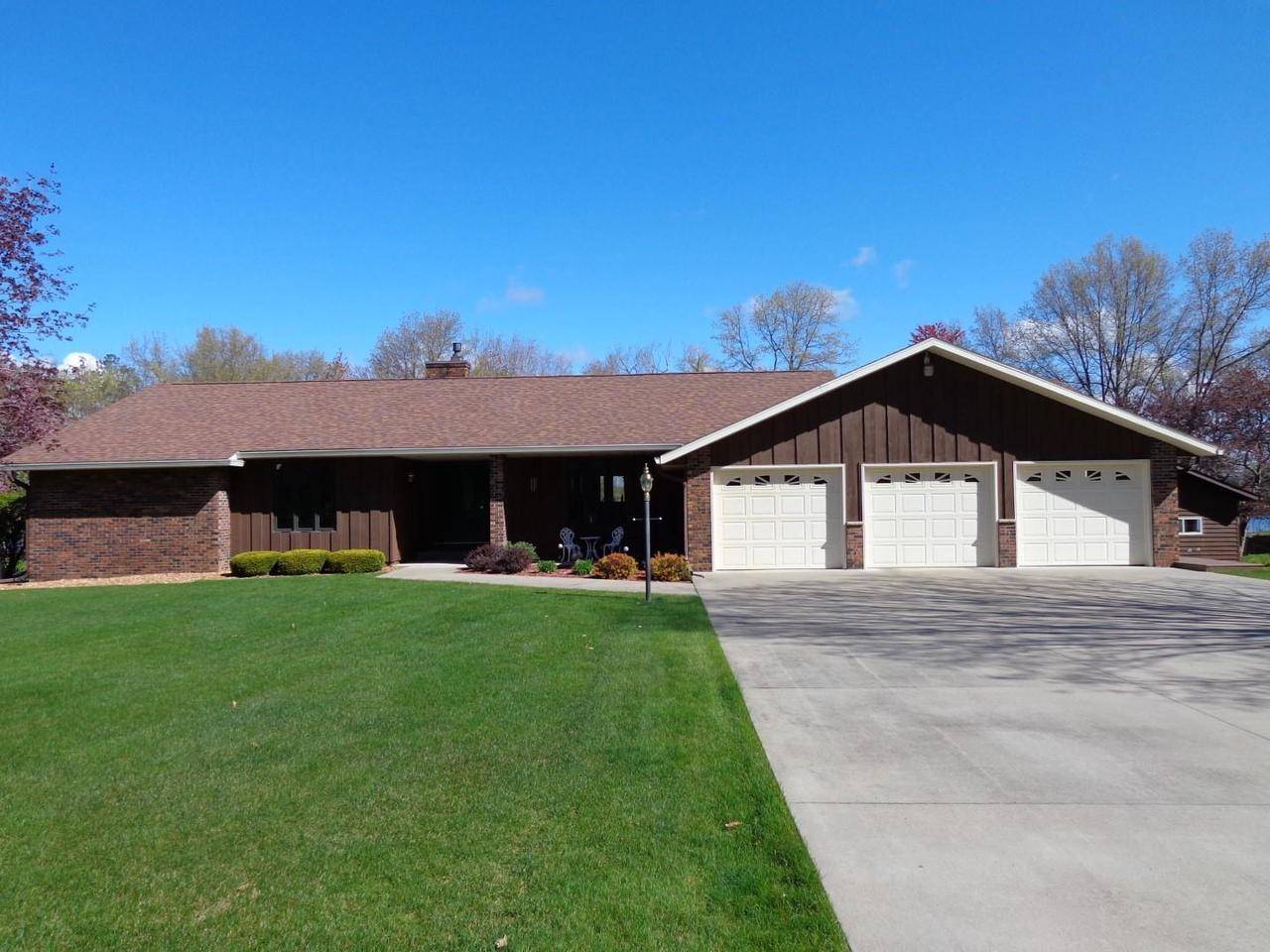 Mosinee, WI 54455,956 BAY VIEW DRIVE