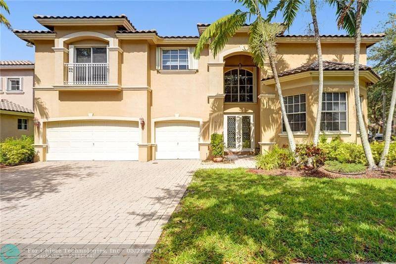 Cooper City, FL 33026,2822 Poinciana Cir