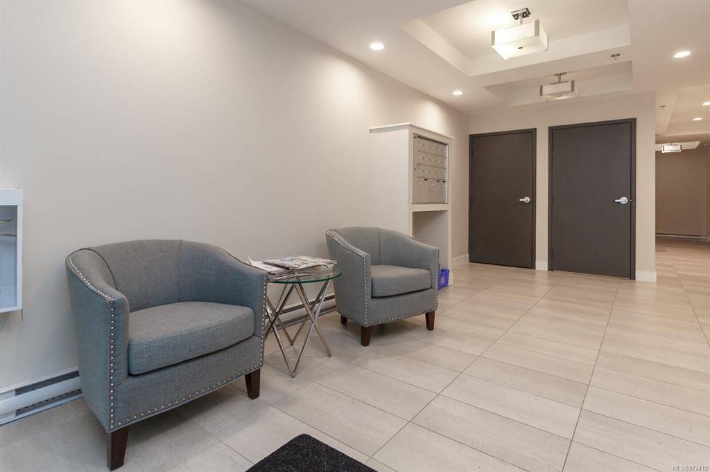 Langford, BC V9B 3X4,2783 Strathmore Rd #401