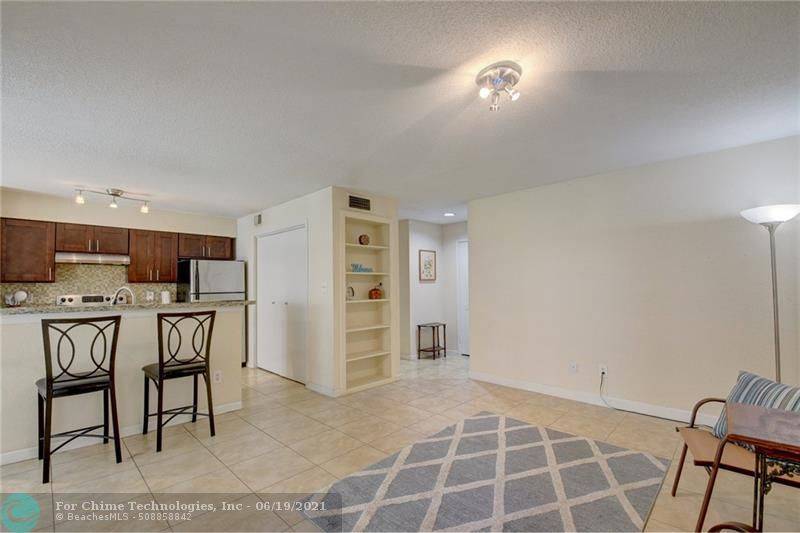 Coral Springs, FL 33071,777 Riverside Dr.  #1512