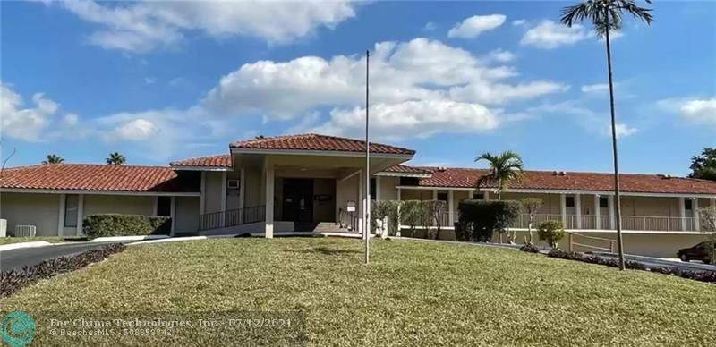 Lauderhill, FL 33319,4166 Inverrary Dr  #401