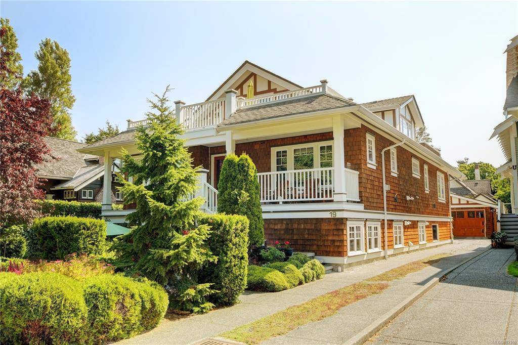 Victoria, BC V8V 3W6,19 Cook St #B