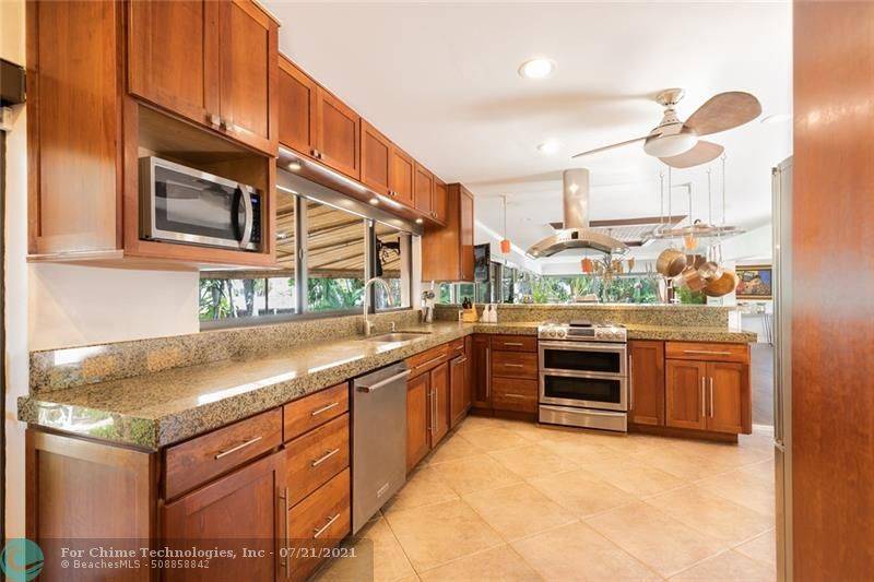 Wilton Manors, FL 33334,1675 Coral Gardens Dr