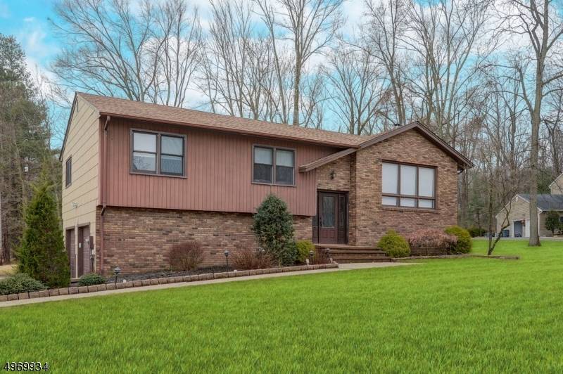 Montville Twp., NJ 07045,3 WHITE OAK LN