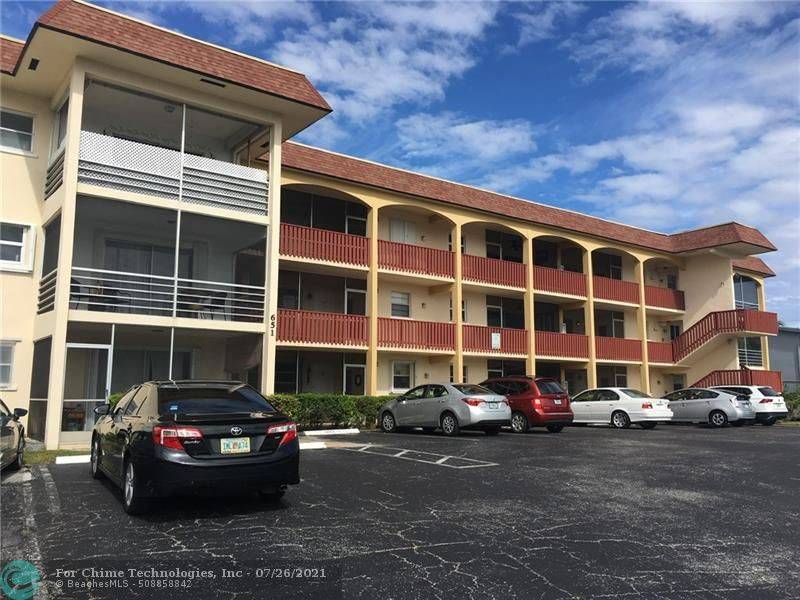 Pompano Beach, FL 33060,651 Pine Dr  #209