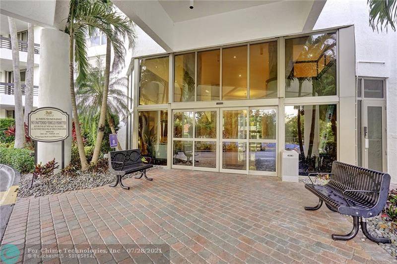 Aventura, FL 33180,3500 MYSTIC POINTE DR  #2801