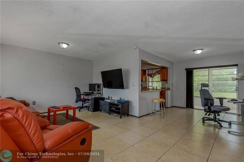 Sunrise, FL 33313,7101 NW 24TH CT