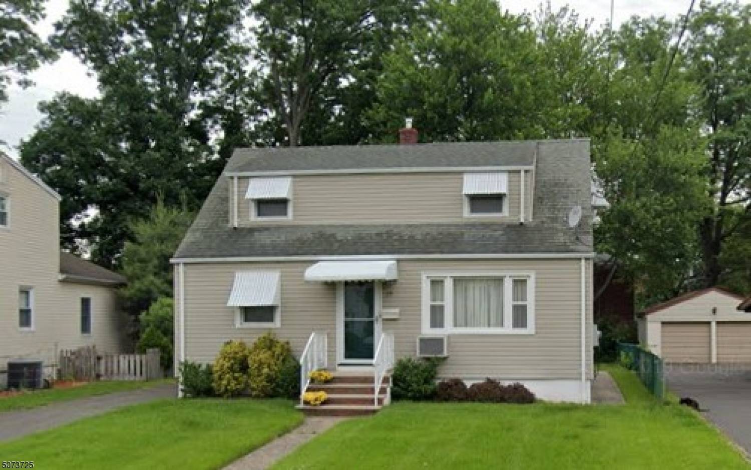 Elmwood Park Boro, NJ 07407,29 Hamilton Ave