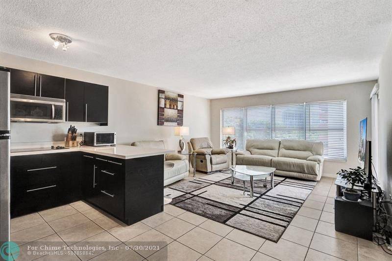 Fort Lauderdale, FL 33304,3000 E Sunrise Blvd  #4-E