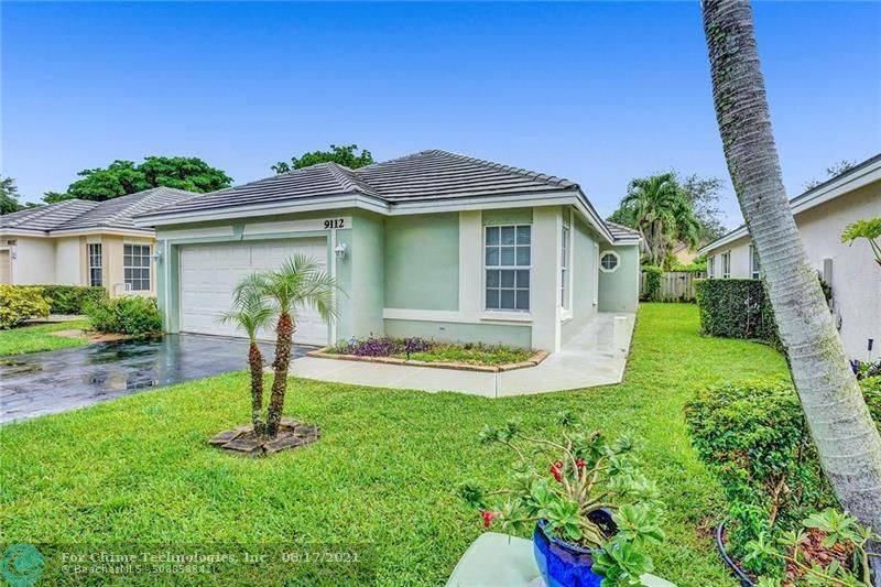 Davie, FL 33328,9112 Lake Park Cir