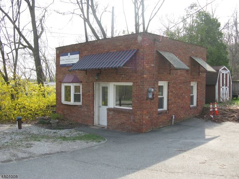 Hopatcong Boro, NJ 07843,10 LAKESIDE BLVD
