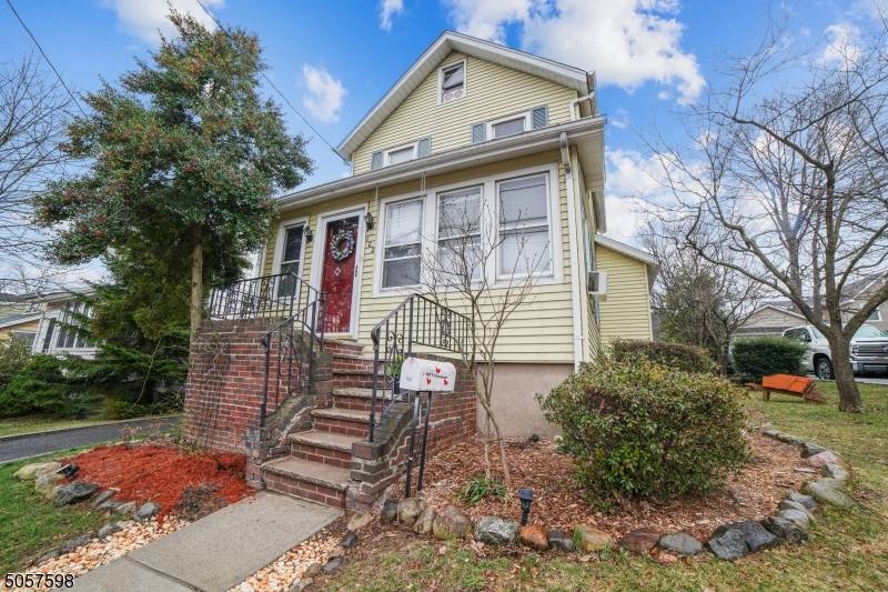 Maywood Boro, NJ 07607,102 E Fairmount Ave