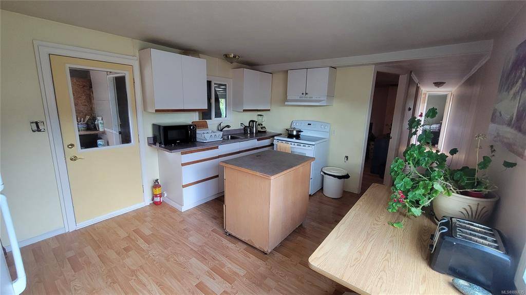 Duncan, BC V9L 6C9,3497 Gibbins Rd #13