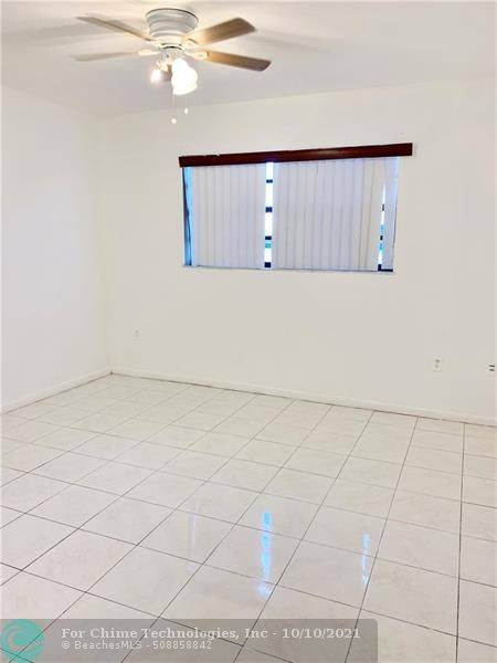 Hialeah, FL 33016,2790 W 60 ST  #32