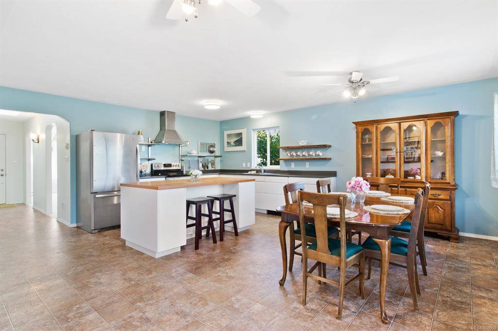 Campbell River, BC V9W 5R6,2107 Alder St