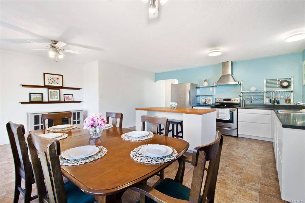 Campbell River, BC V9W 5R6,2107 Alder St