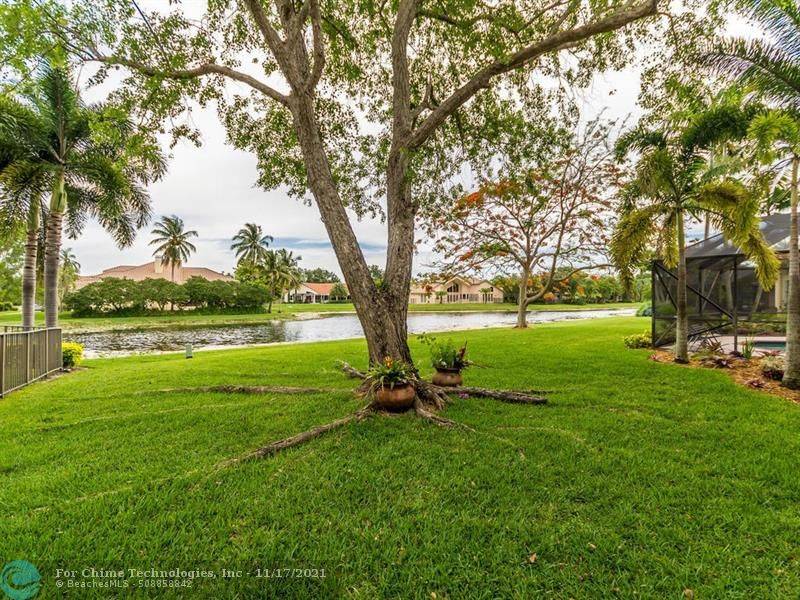 Weston, FL 33326,510 Coconut Cir