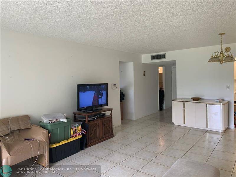 Lauderhill, FL 33319,6260 S Falls Circle  #105