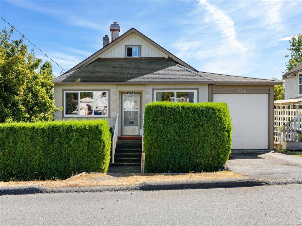 Nanaimo, BC V9R 4C2,424 Stirling Ave