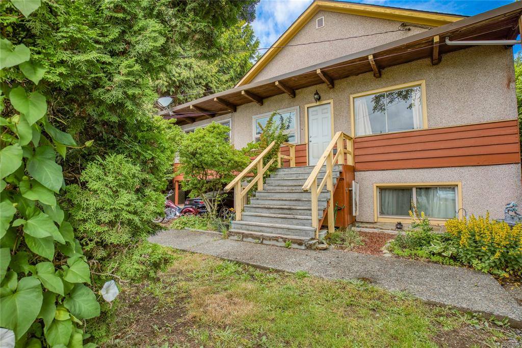 Nanaimo, BC V9R 1N8,492 5th St