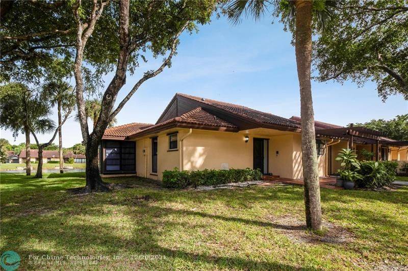 Tamarac, FL 33321,7088 Lantana Lane