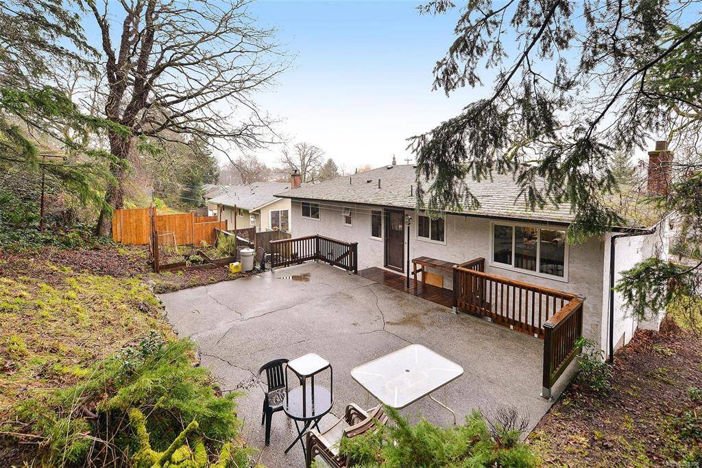 Saanich, BC V8P 3Z1,3634 Cedar Hill Rd