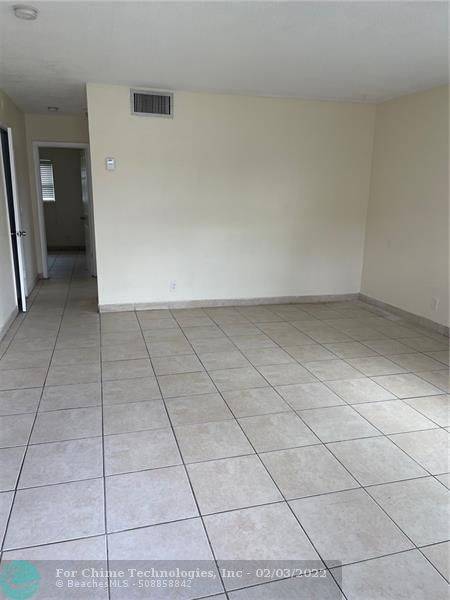 Oakland Park, FL 33334,251 NE 40th St