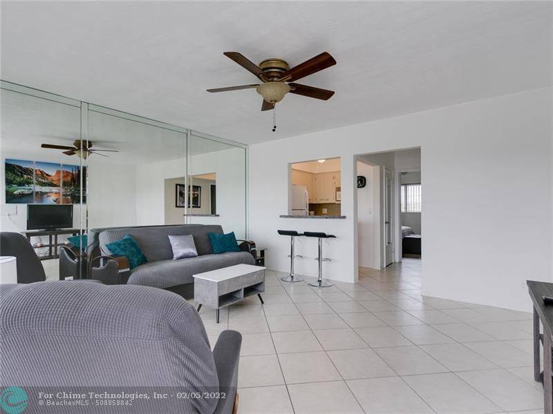 Hallandale Beach, FL 33009,851 Atlantic Shores Blvd  #223