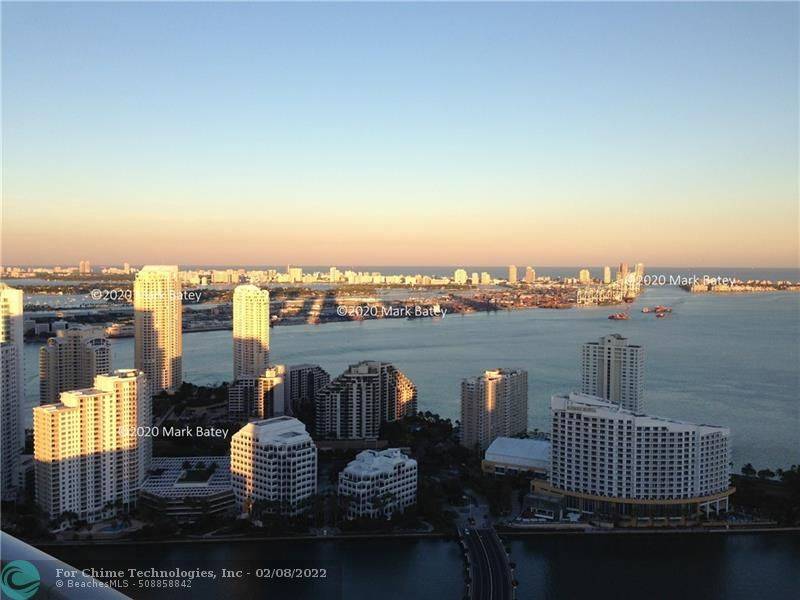 Miami, FL 33131,950 Brickell Bay Dr  #5011