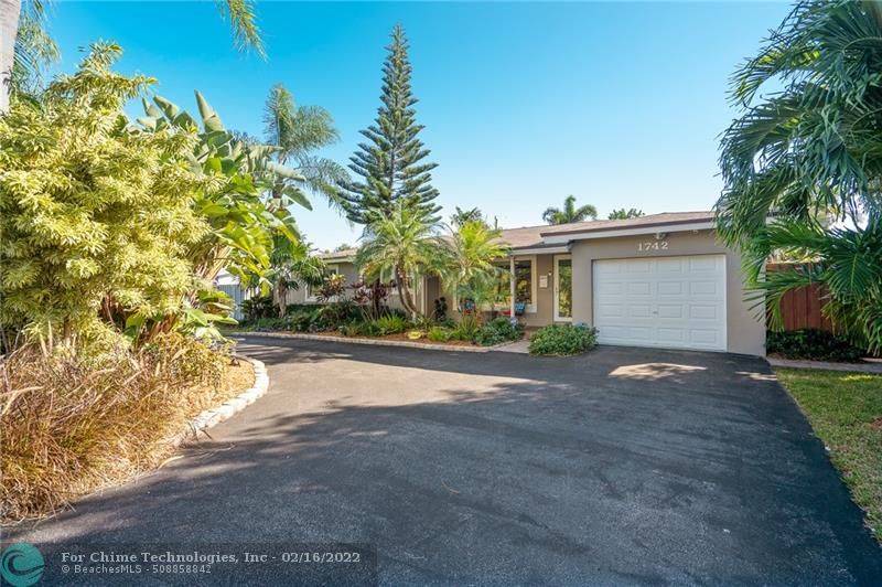 Wilton Manors, FL 33334,1742 NE 28TH DR