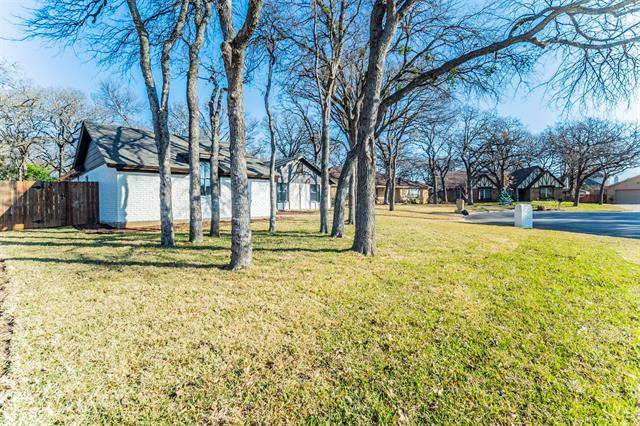 Hurst, TX 76053,1008 Sean Court