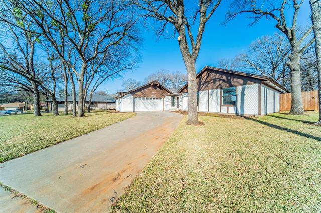 Hurst, TX 76053,1008 Sean Court