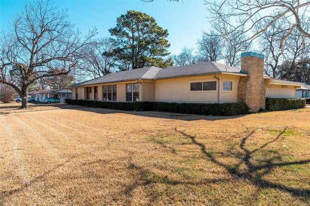 Bonham, TX 75418,113 W Russell Avenue