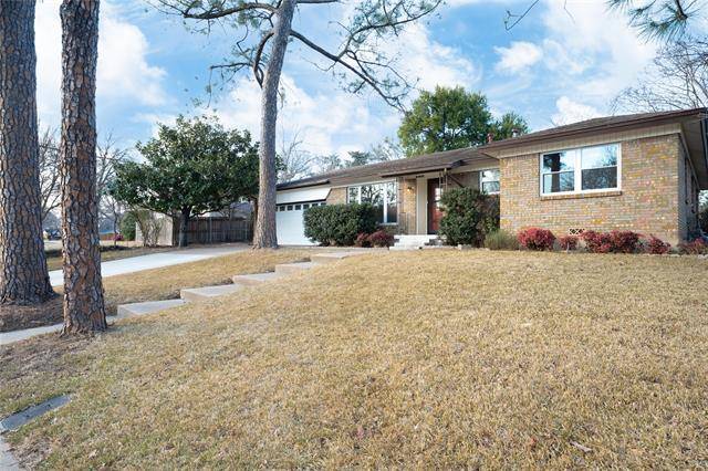 Hurst, TX 76053,1224 Crestview Drive