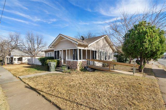 Brownwood, TX 76801,718 Avenue D