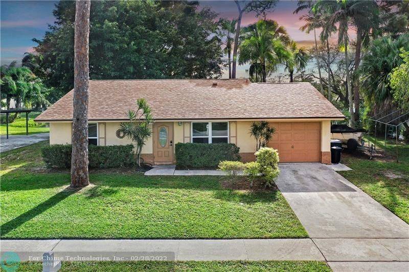 Lake Worth Beach, FL 33463,4544 Vespasian Ct