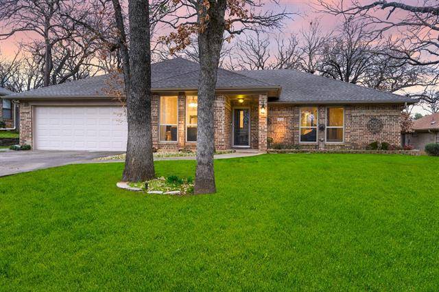 Hurst, TX 76054,317 Heneretta Drive