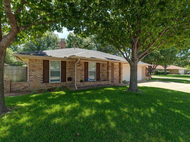 Euless, TX 76039,106 Almond Lane