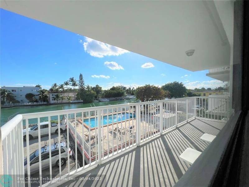 Miami Beach, FL 33141,110 S Shore Dr  #3E