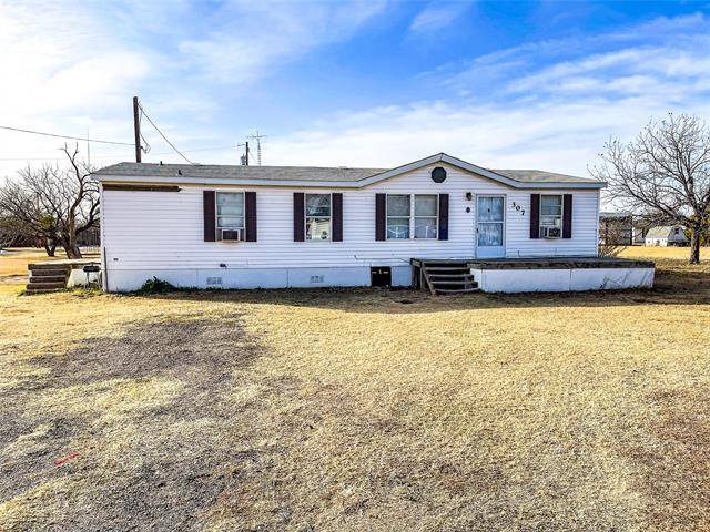 Weinert, TX 76388,307 S Breustedt Street