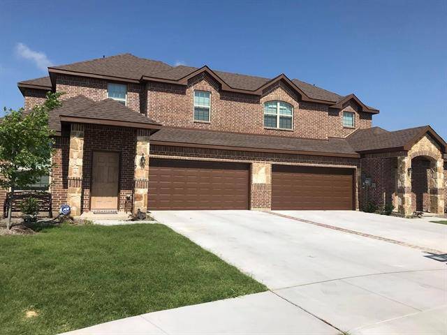 Midlothian, TX 76065,1054/56 W Sierra Vista Court