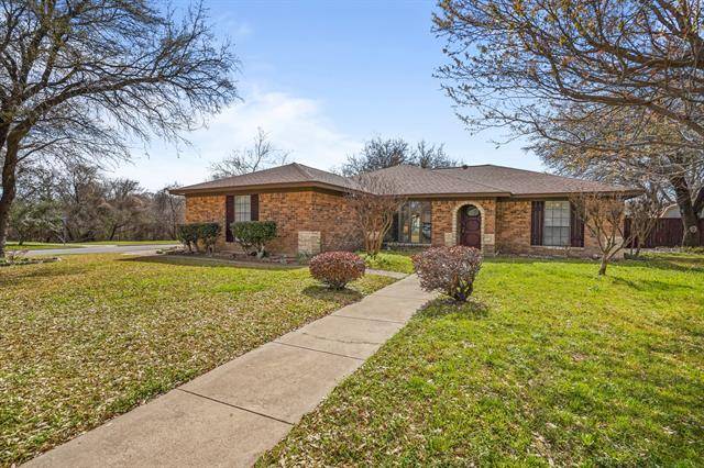 Benbrook, TX 76126,932 Arrow Wood Street