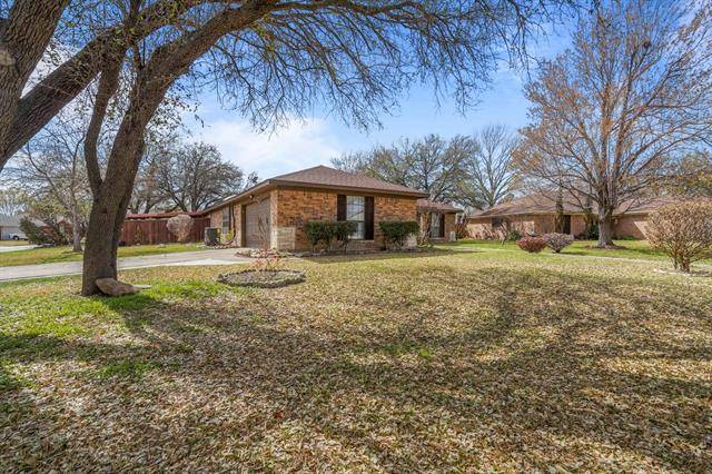 Benbrook, TX 76126,932 Arrow Wood Street