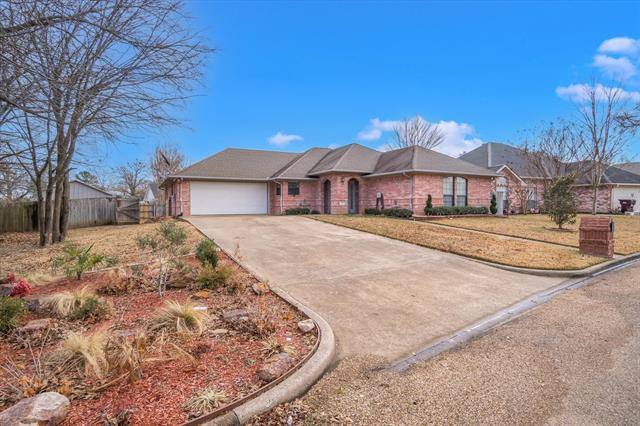 Canton, TX 75103,301 River Oaks Lane