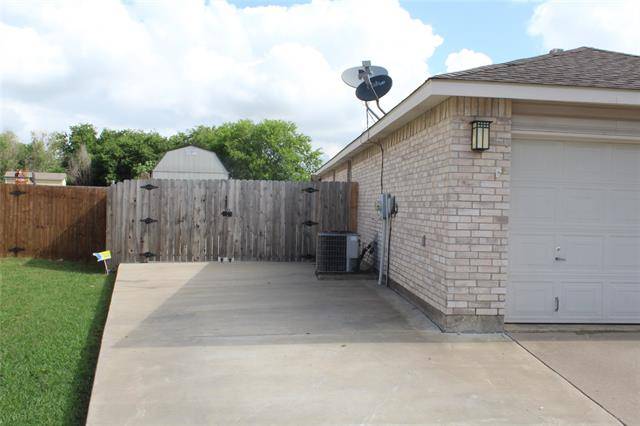 Burleson, TX 76028,337 Snapdragon Court