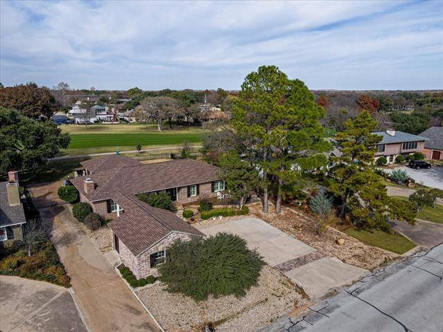 Granbury, TX 76049,4016 Crescent Drive