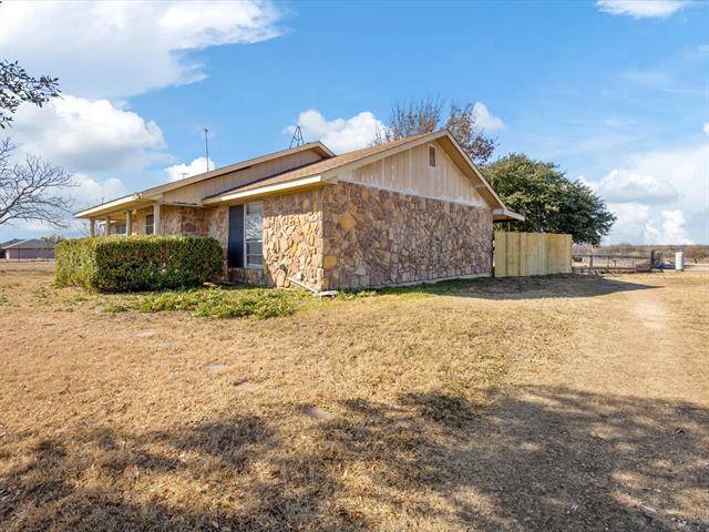 Cleburne, TX 76033,1008 Highland Road