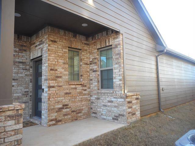 Aubrey, TX 76227,1032 Crockett Street