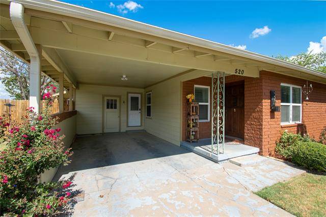 Granbury, TX 76048,520 W Bluff Street