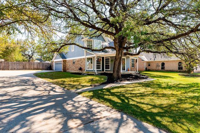 Granbury, TX 76049,318 Sunrise Drive